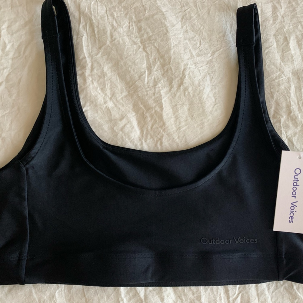 NEW WITH TAGS Outdoor Voices Black Sports Bra